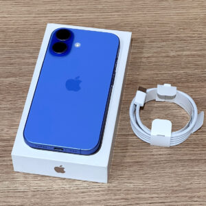iPhone 16 128GB Ultramarine